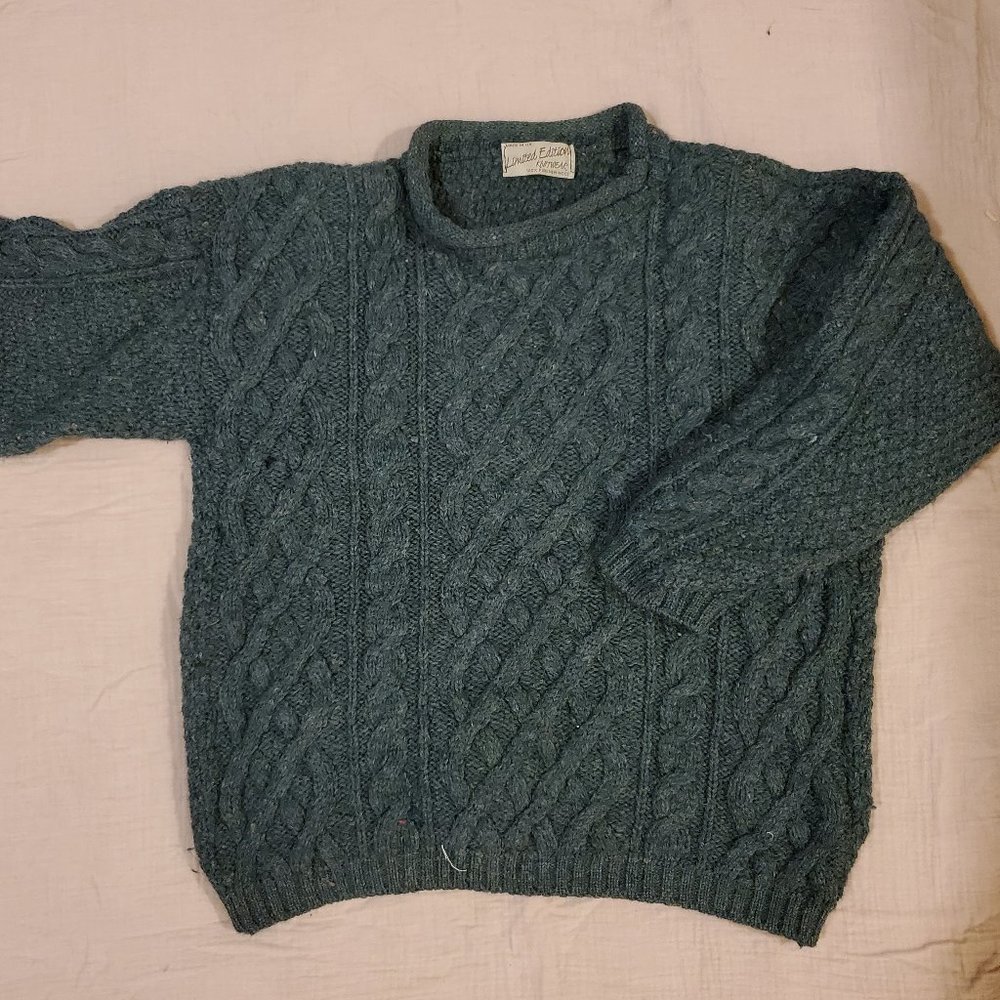 Vintage forest green cable knit sweater, 100% wool